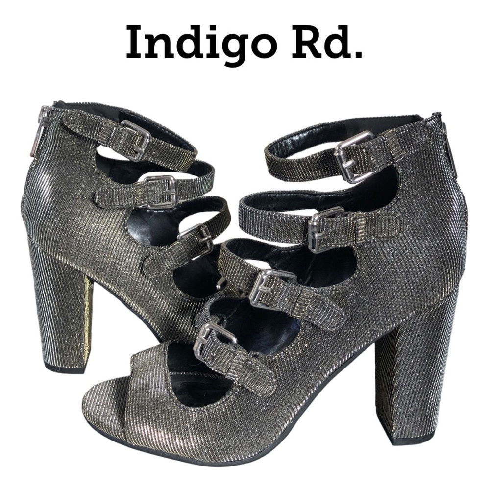 Indigo Rd. “Irbarian” Metallic gladiator heel
